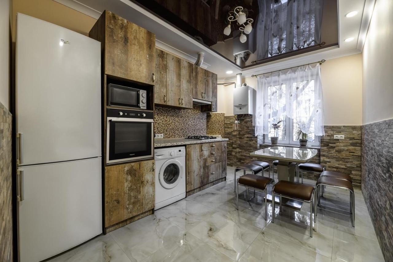 Kyivska Apartments Lviv Buitenkant foto